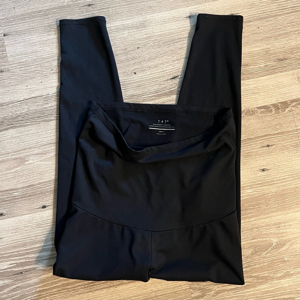 Black maternity leggings. T4T